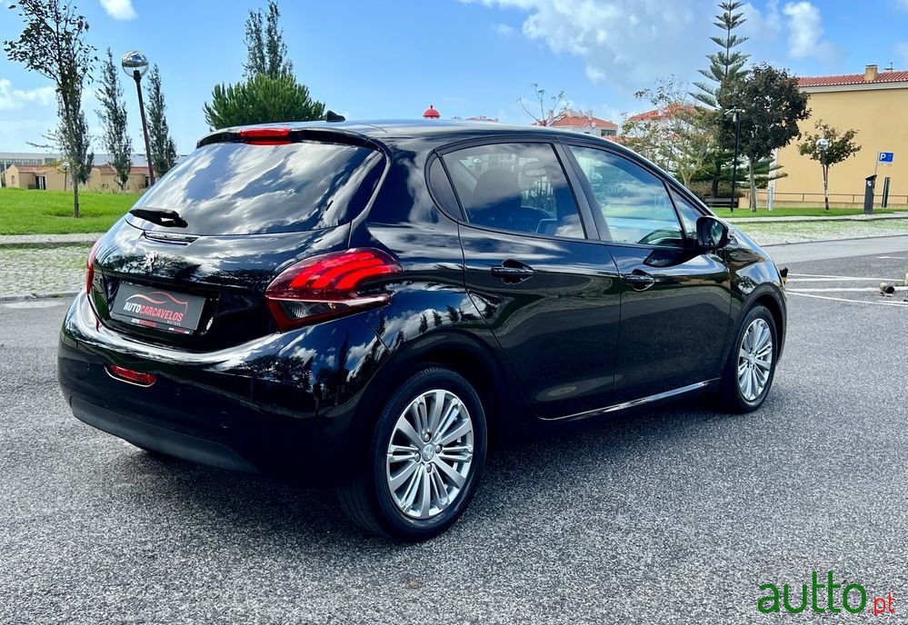 2019' Peugeot 208 photo #4
