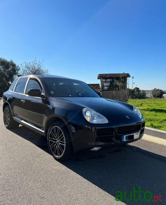 2007' Porsche Cayenne photo #1