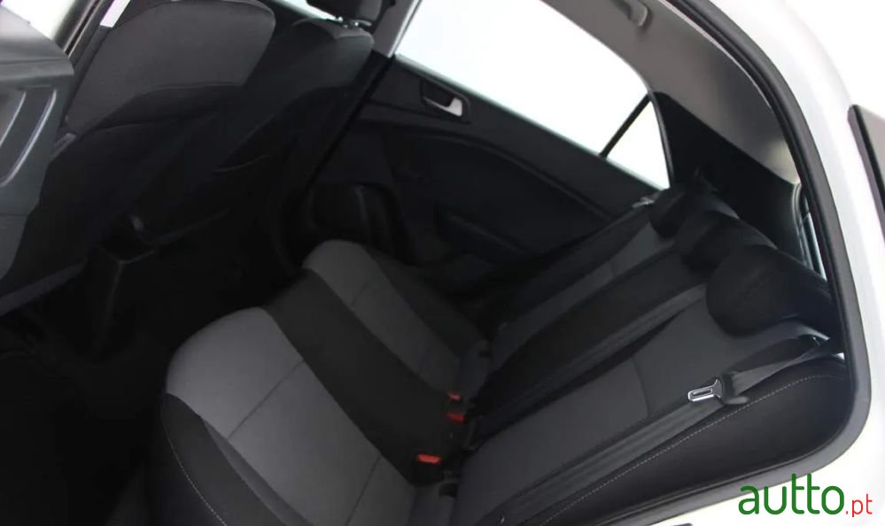 2018' Hyundai i20 photo #6