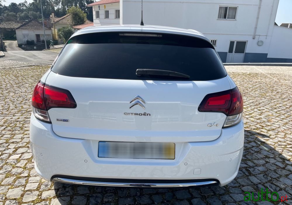 2015' Citroen C4 photo #4