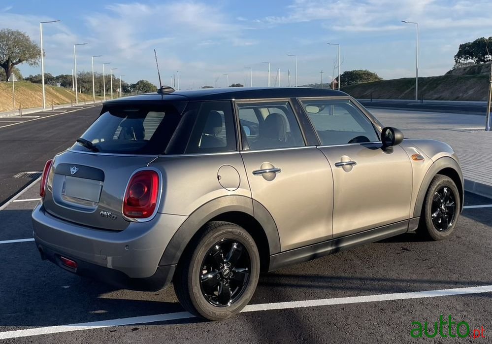 2018' MINI One D Blackyard photo #3