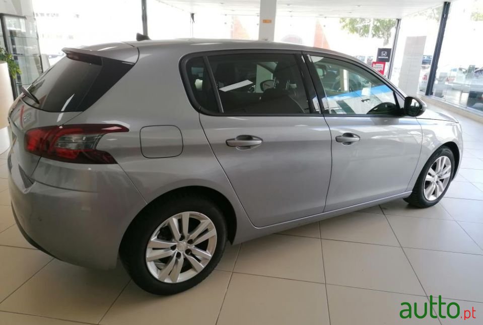 2018' Peugeot 308 photo #6