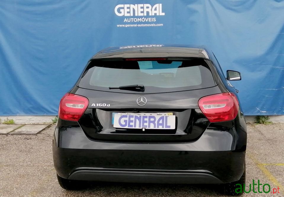 2017' Mercedes-Benz A-160 photo #4