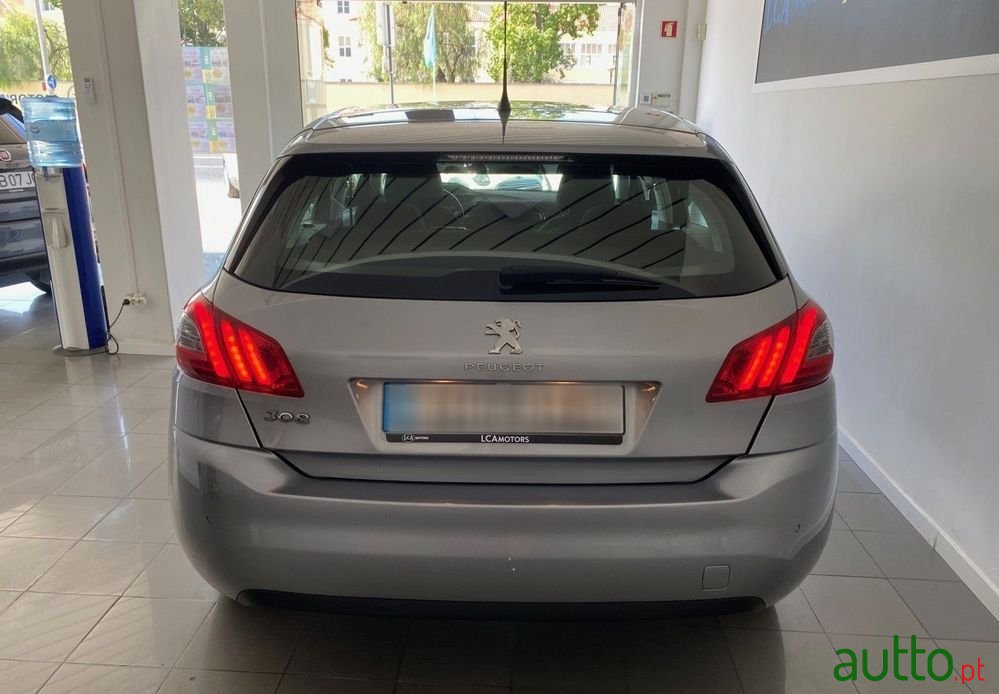 2019' Peugeot 308 photo #5