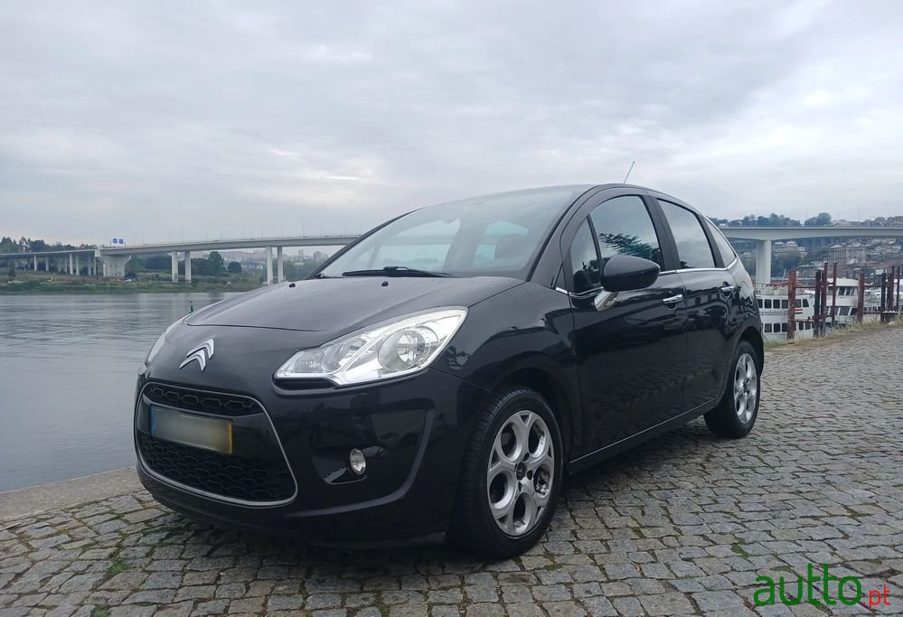 2011' Citroen C3 photo #3
