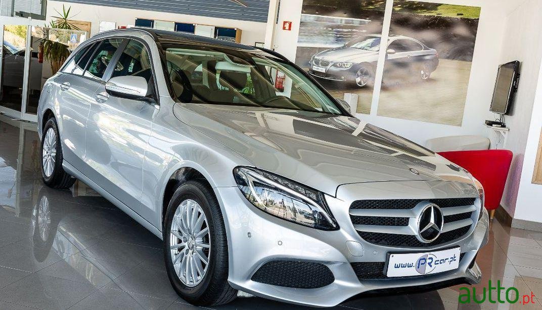 2015' Mercedes-Benz C-180 photo #3