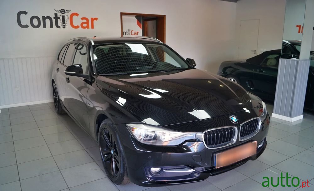 2014' BMW 318 D Touring Auto photo #3