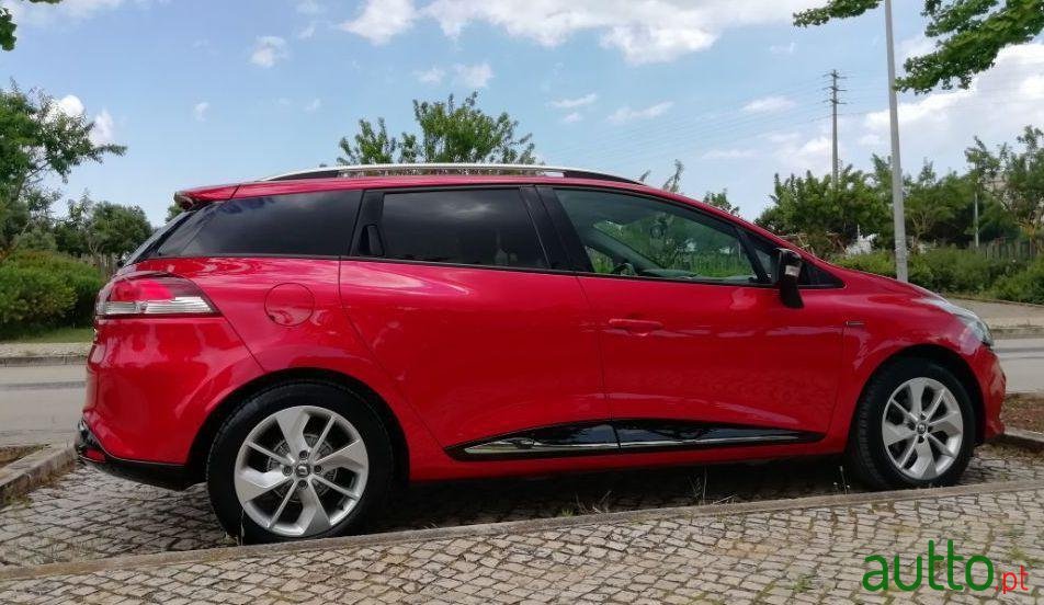 2016' Renault Clio photo #1