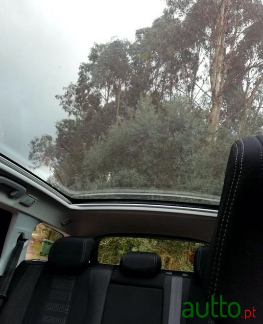 2015' Peugeot 308 Sw photo #3