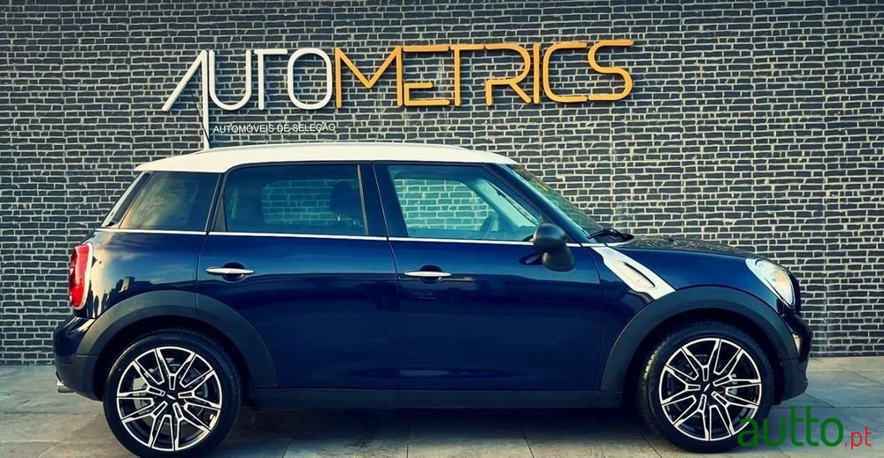 2013' MINI Countryman One D photo #5