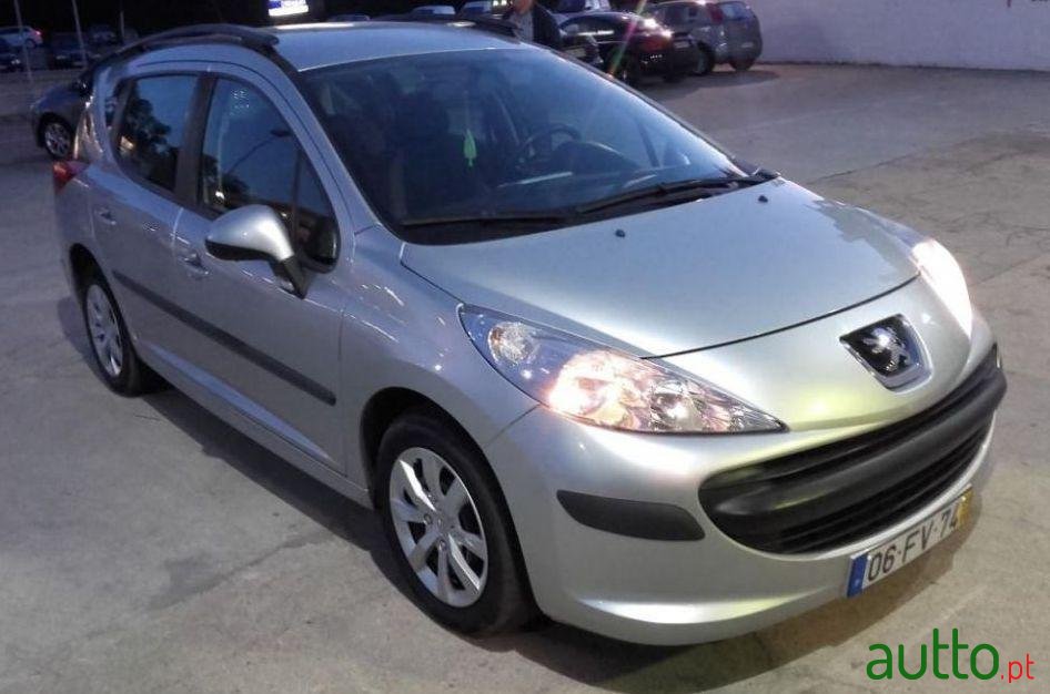 2008' Peugeot 207-Sw 1.4 Trendy photo #2