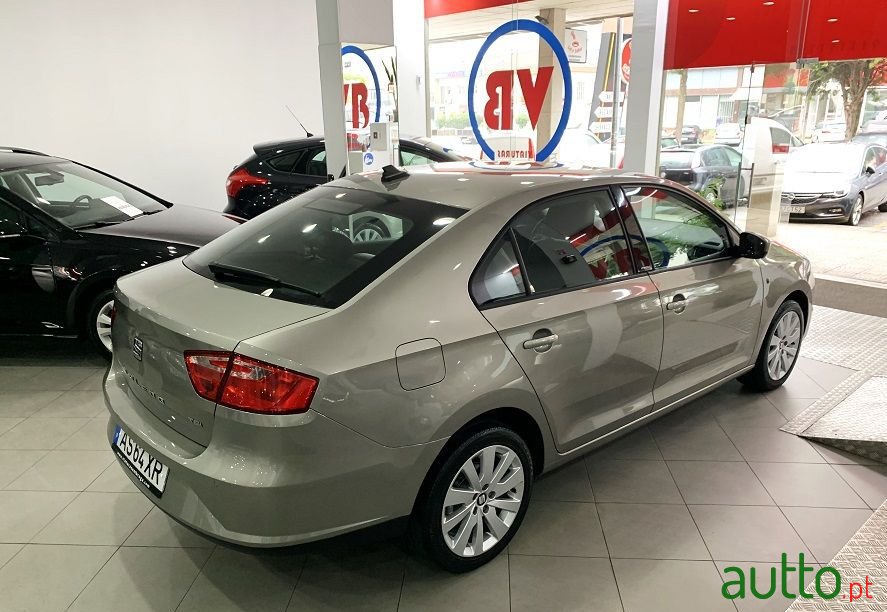 2014' SEAT Toledo photo #5
