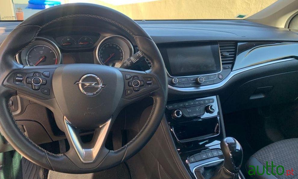 2016' Opel Astra K Sports Tourer photo #4