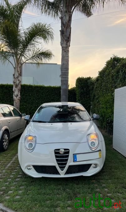 2009' Alfa Romeo MiTo photo #2