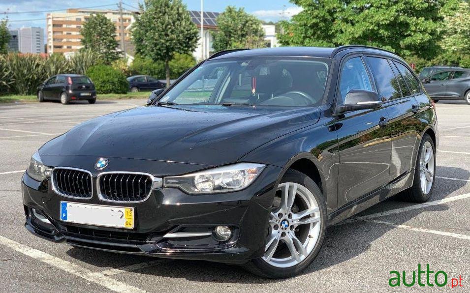 2013' BMW 318 Sport Line photo #3