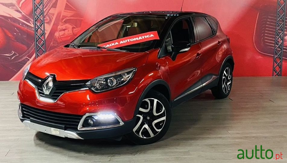 2015' Renault Captur photo #1