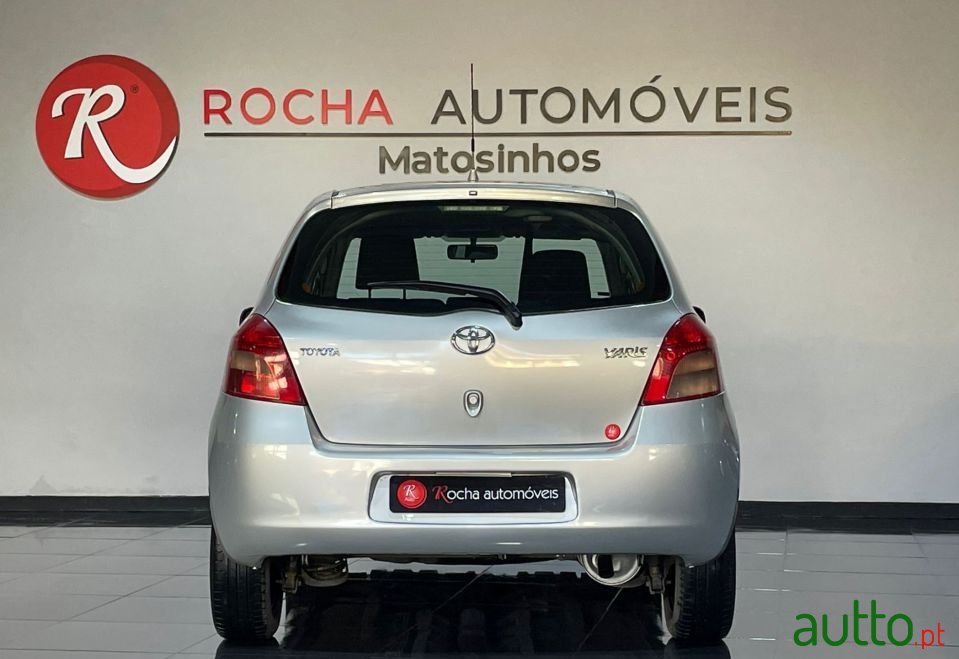 2006' Toyota Yaris photo #3