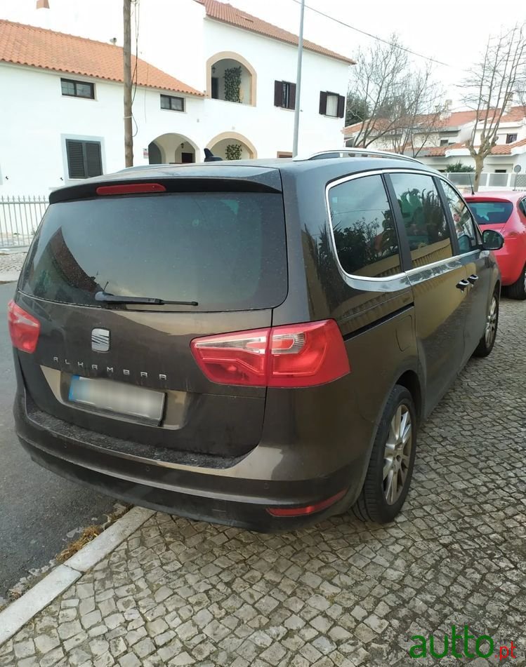 2014' SEAT Alhambra photo #3