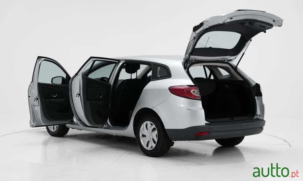 2016' Renault Mégane Sport Tourer photo #5