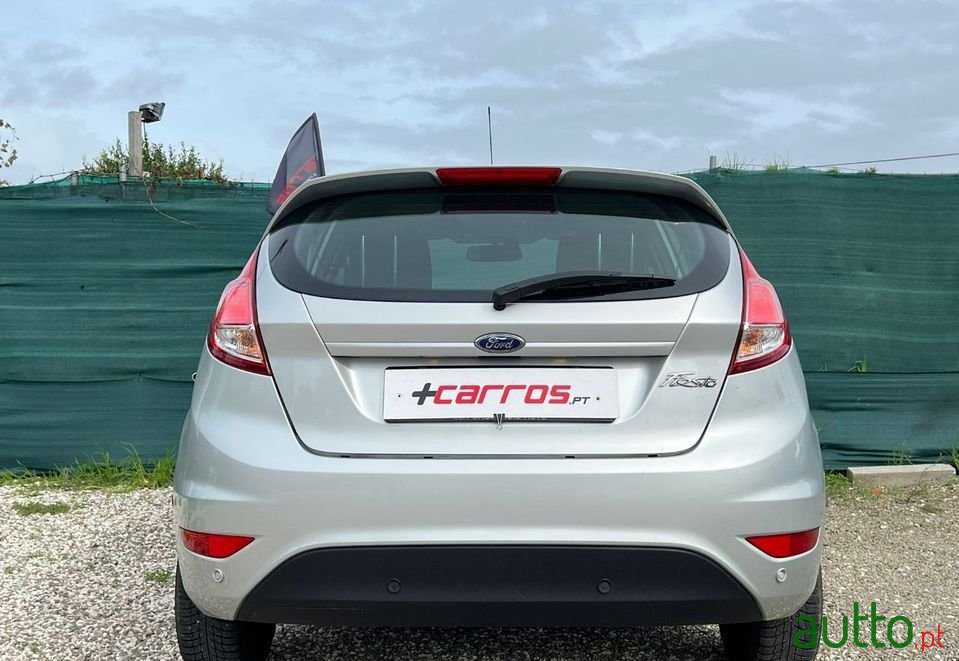 2017' Ford Fiesta photo #3