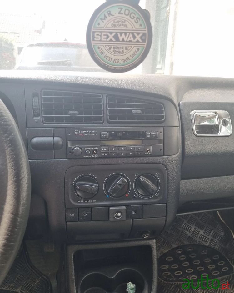 1995' Volkswagen Golf 1.9 D Cl photo #2