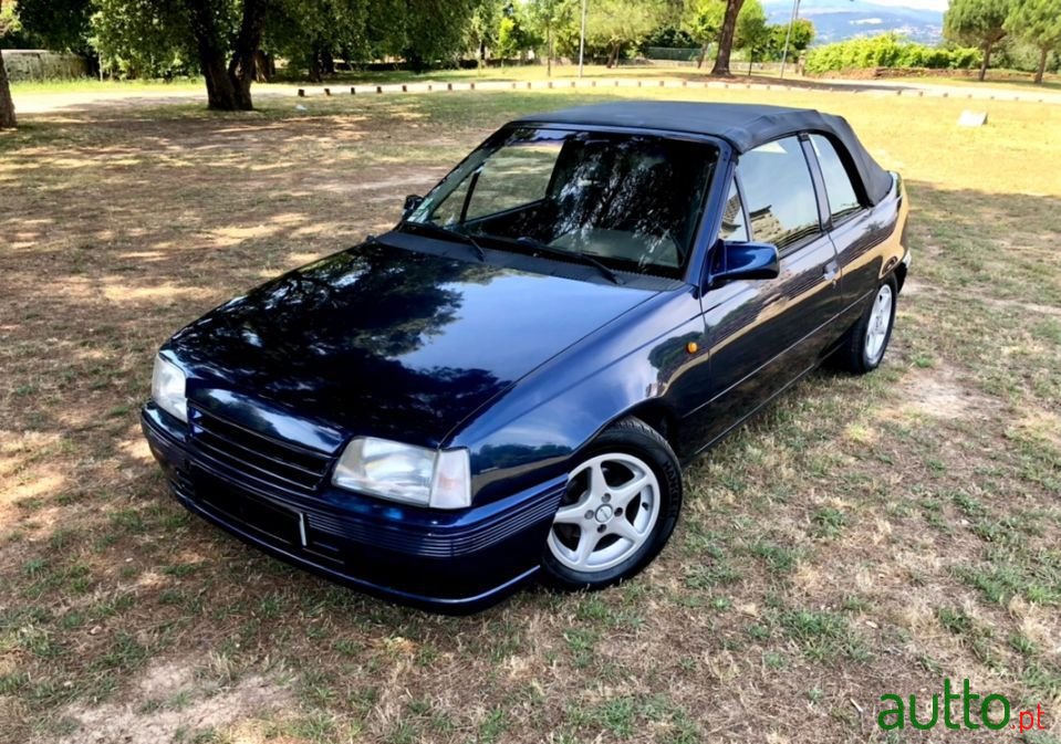 1990' Opel Kadett photo #1