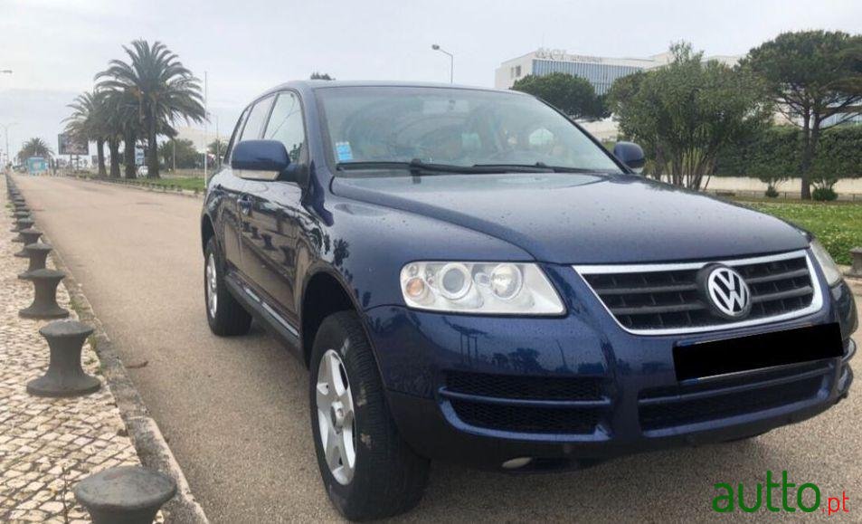 2004' Volkswagen Touareg 2.5 R5 photo #1