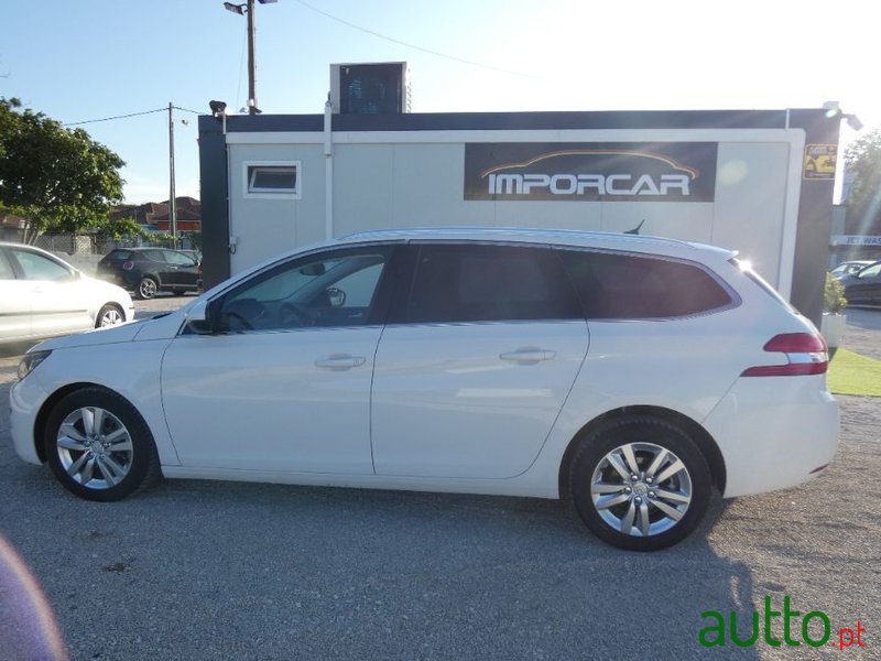 2014' Peugeot 308 Sw photo #2