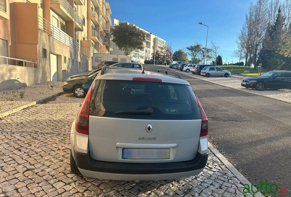 2004' Renault Megane Break photo #2
