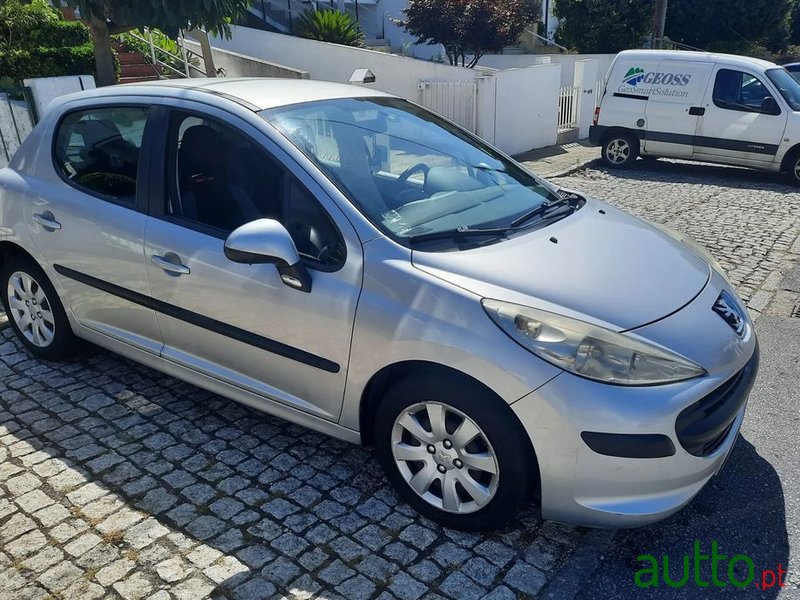 2007' Peugeot 207 photo #6