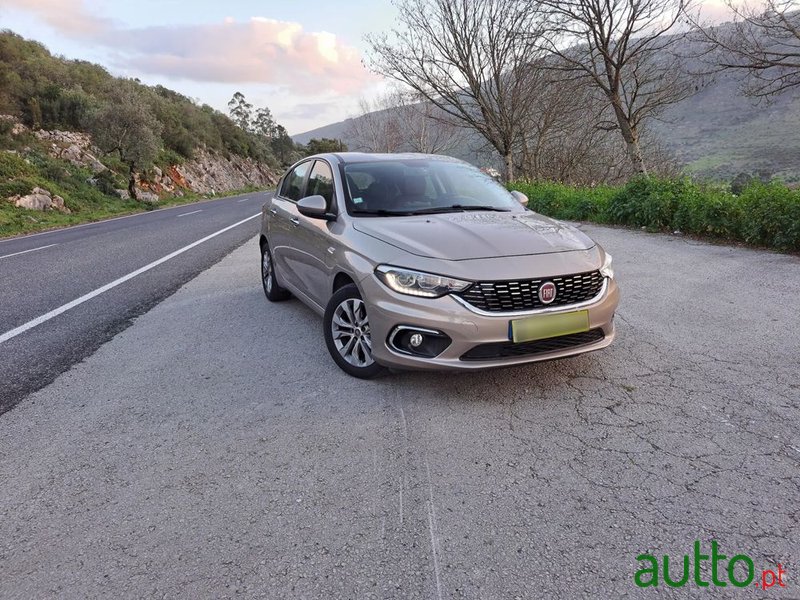 2020' Fiat Tipo 1.6 M-Jet S-Design photo #6