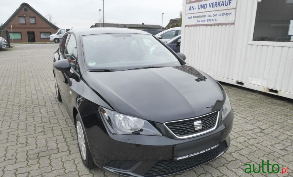 2015' SEAT Ibiza photo #3