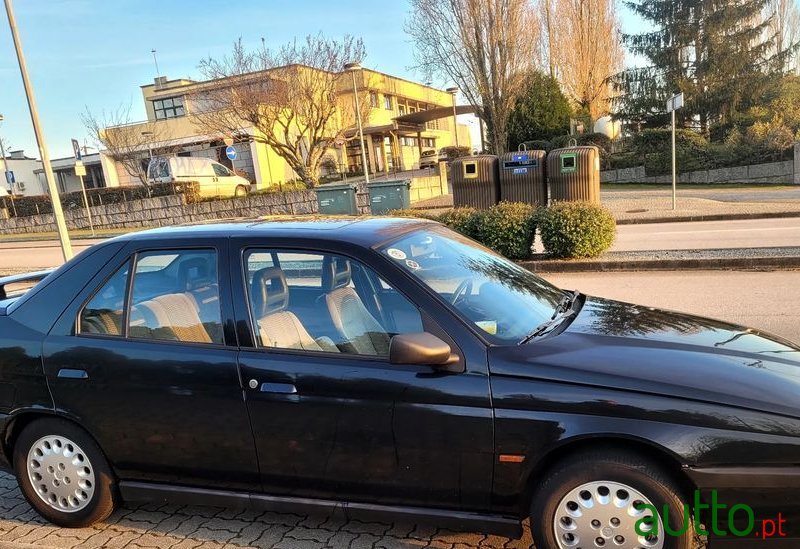 1992' Alfa Romeo 155 2.0 Ts photo #2