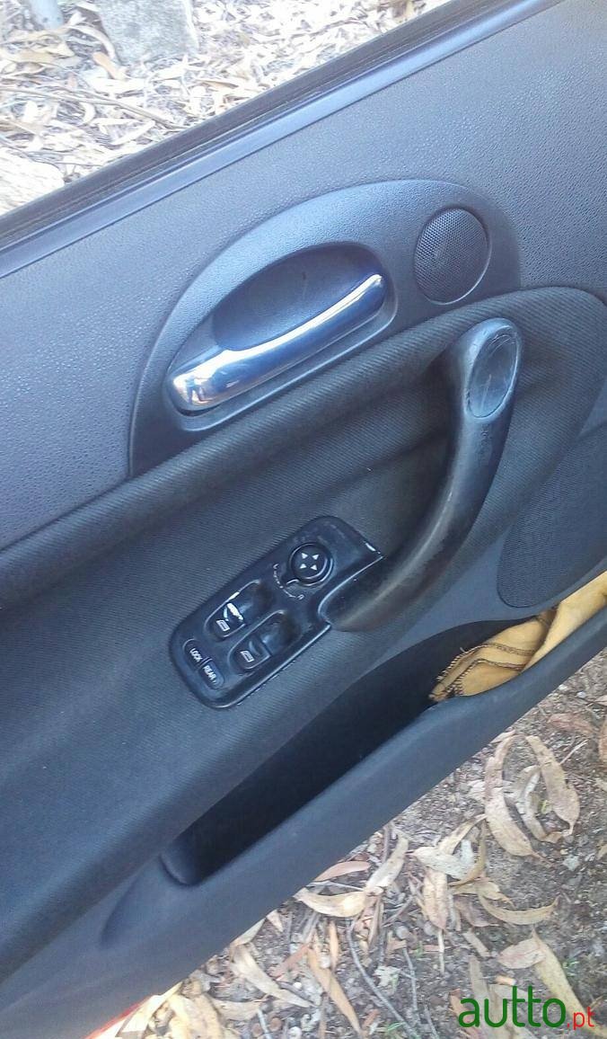 2002' Alfa Romeo 147 photo #4