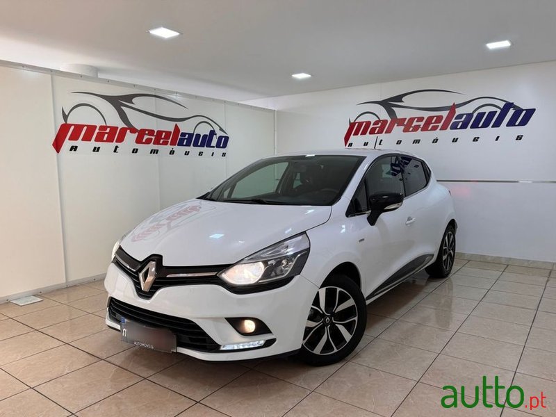 2019' Renault Clio 0.9 Tce Limited photo #1