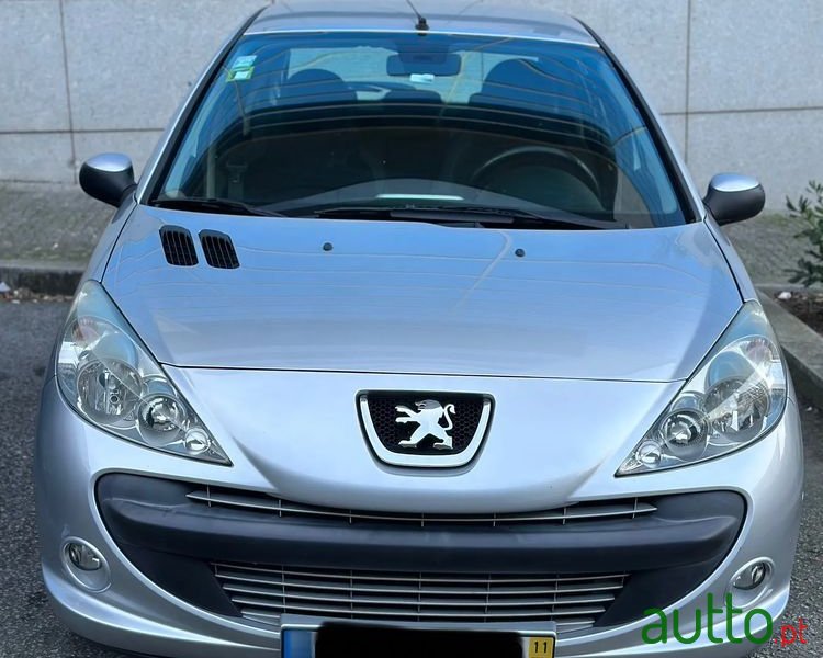 2011' Peugeot 206 1.1 Trendy photo #3