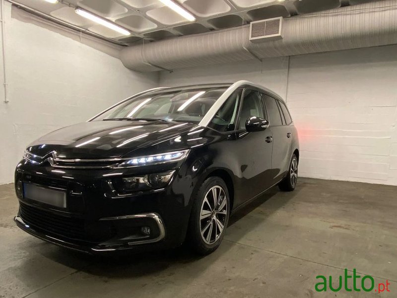 2018' Citroen C4 Grand Picasso photo #2