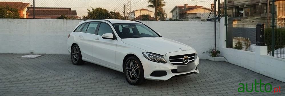 2014' Mercedes-Benz Classe C photo #1