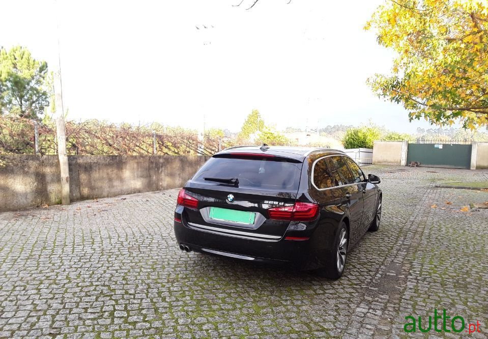 2013' BMW 525 photo #4