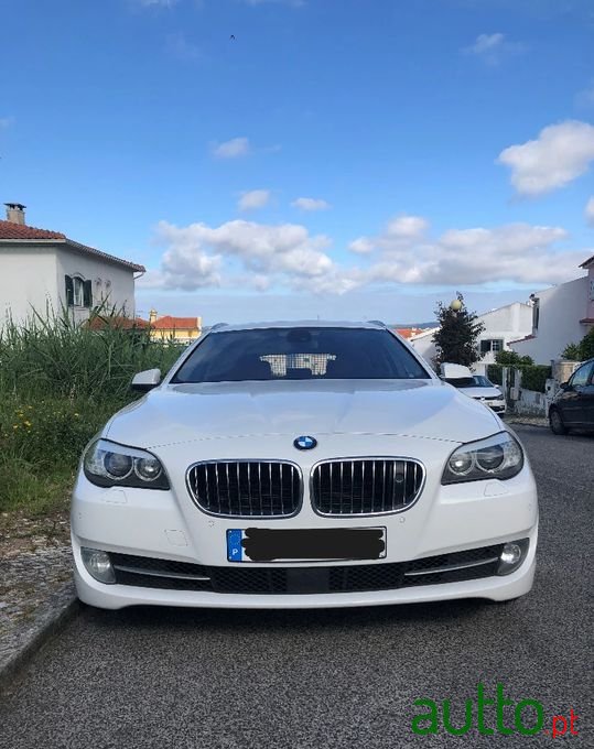 2010' BMW 530 photo #1