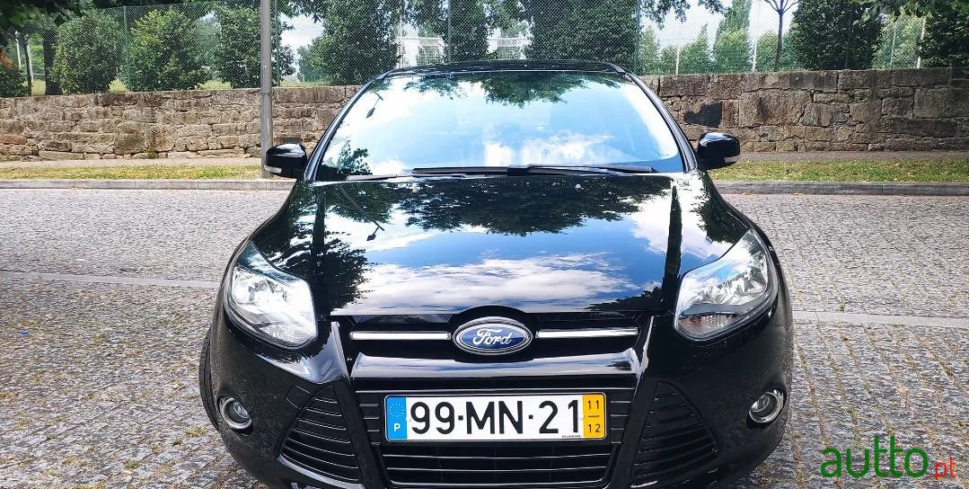 2011' Ford Focus photo #2