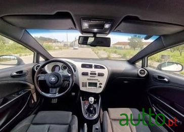 2008' SEAT Leon photo #6