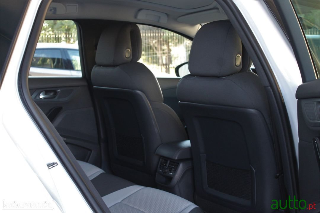 2016' Peugeot photo #3