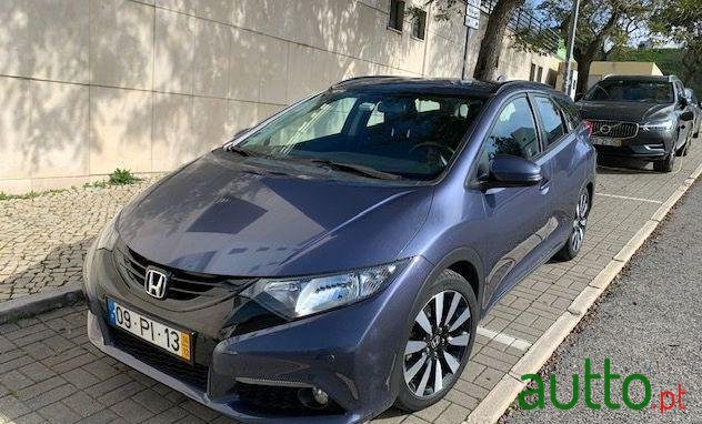 2014' Honda Civic Tourer photo #3