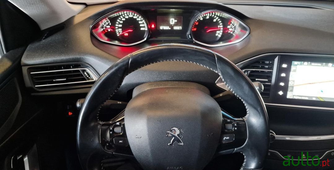 2017' Peugeot 308 photo #5