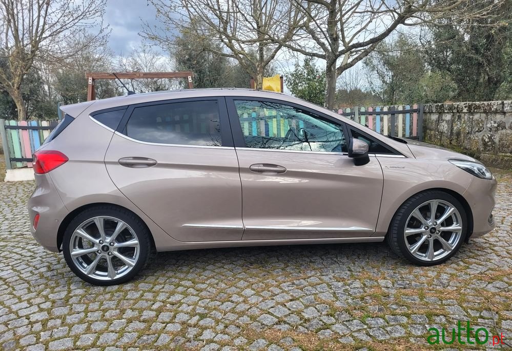 2017' Ford Fiesta photo #1