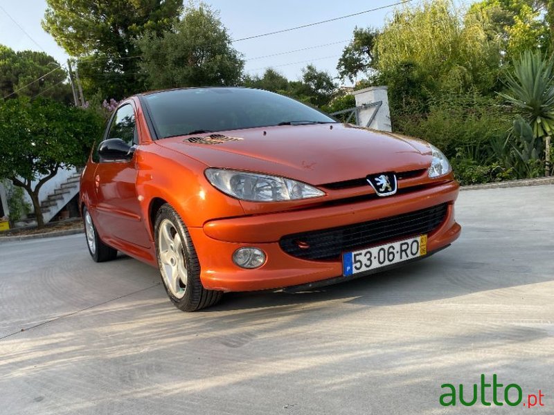 2001' Peugeot 206 photo #2