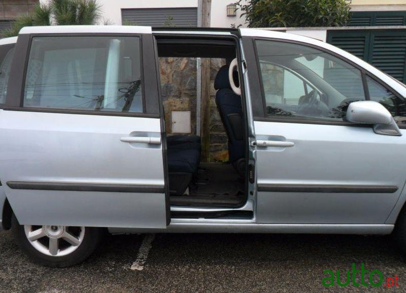 2003' Fiat Ulysse 2000 Jtd photo #2