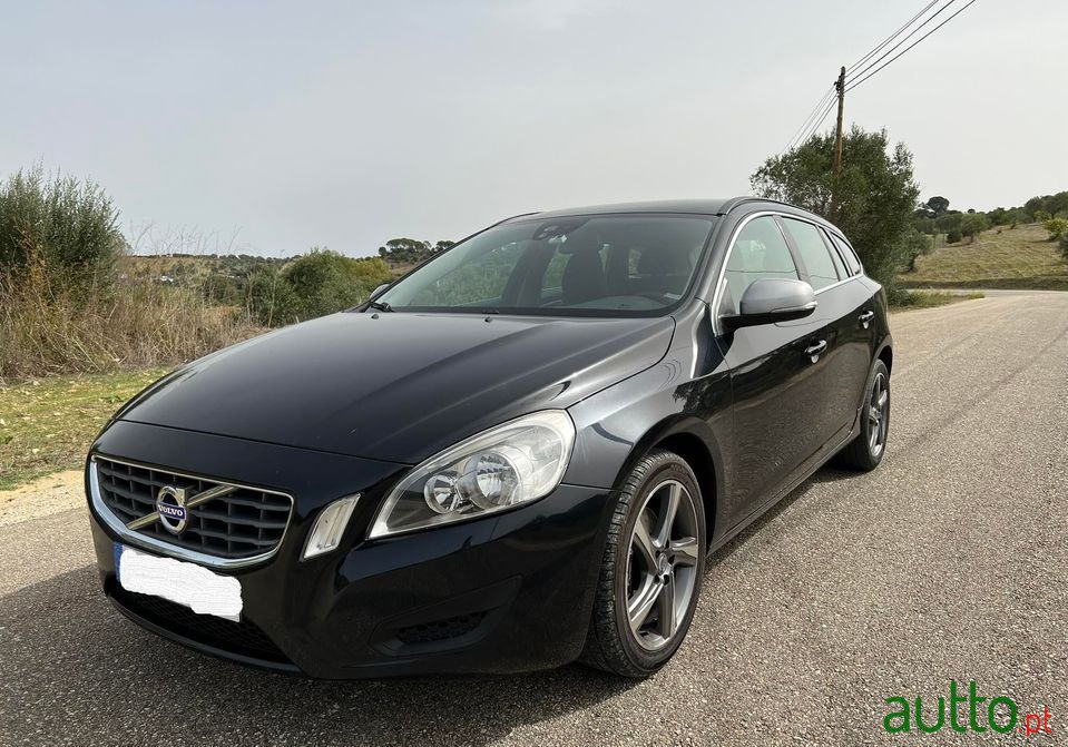 2011' Volvo V60 photo #1