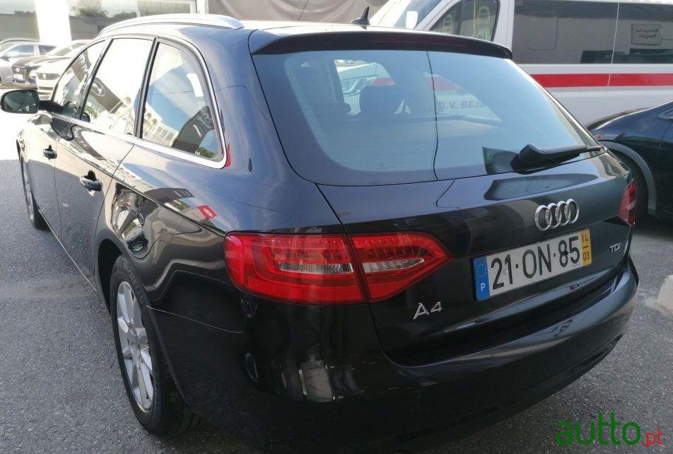 2014' Audi A4 Avant photo #2